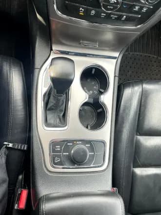 Grand Cherokee 26