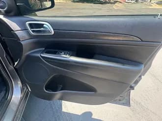 Grand Cherokee 24