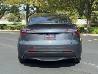 Model Y 22