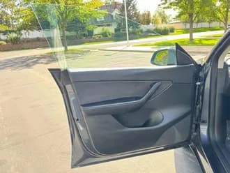 Model Y 27